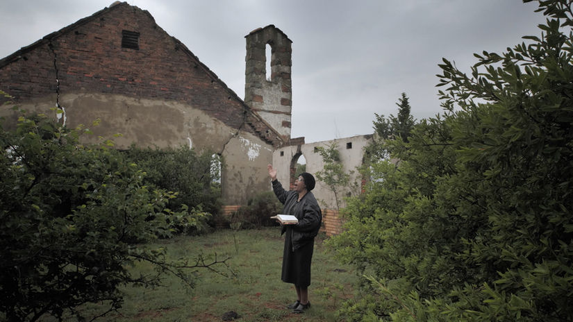 ROU/RAW  (2023) Extract- Directed by Adriaan de la Rey. Cinematography: Adriaan De la Rey Wihann Strauss